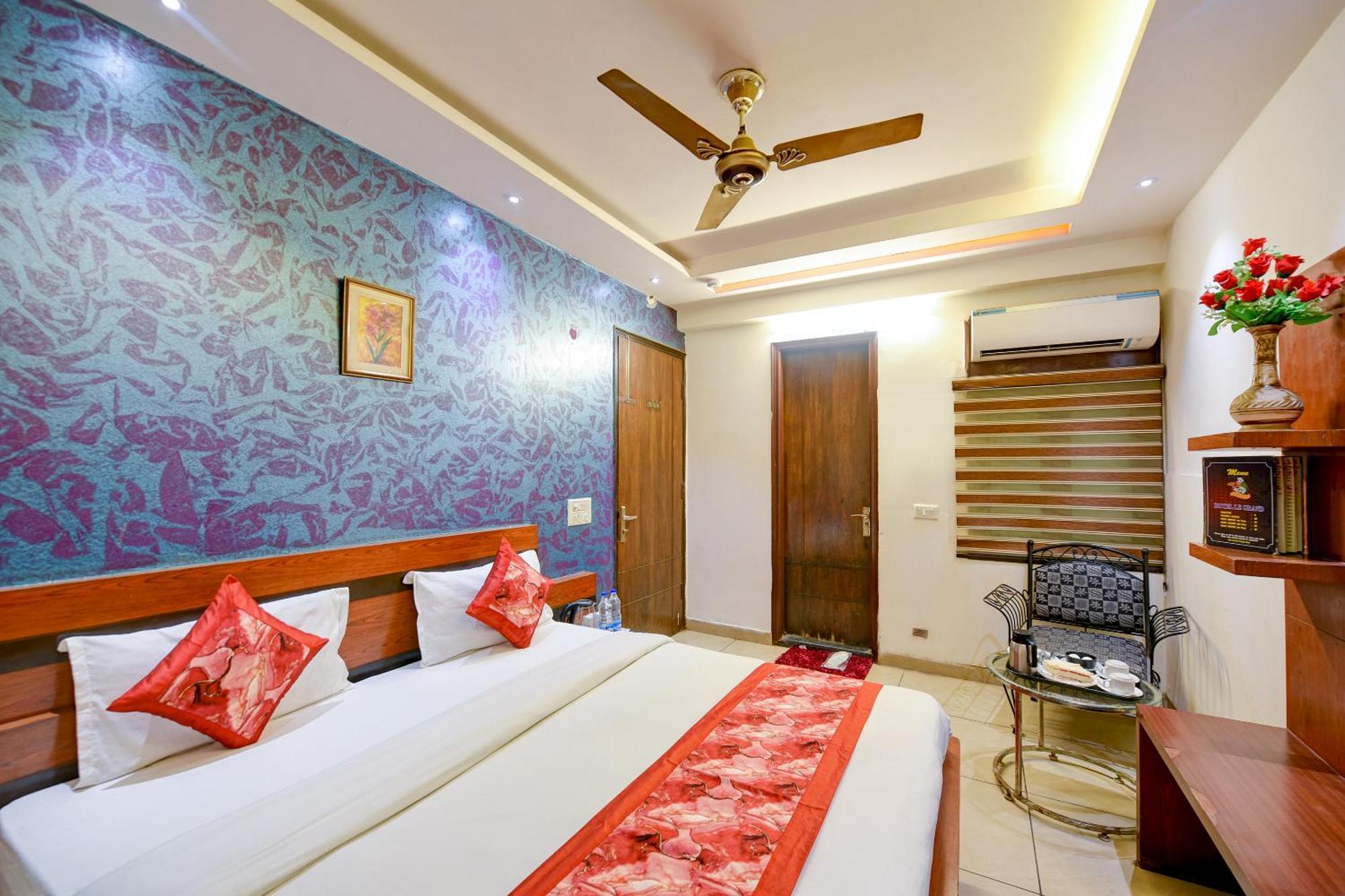 Hotel Le Grand - Walk-In From Rk Ashram Metro Station Nueva Delhi Exterior foto