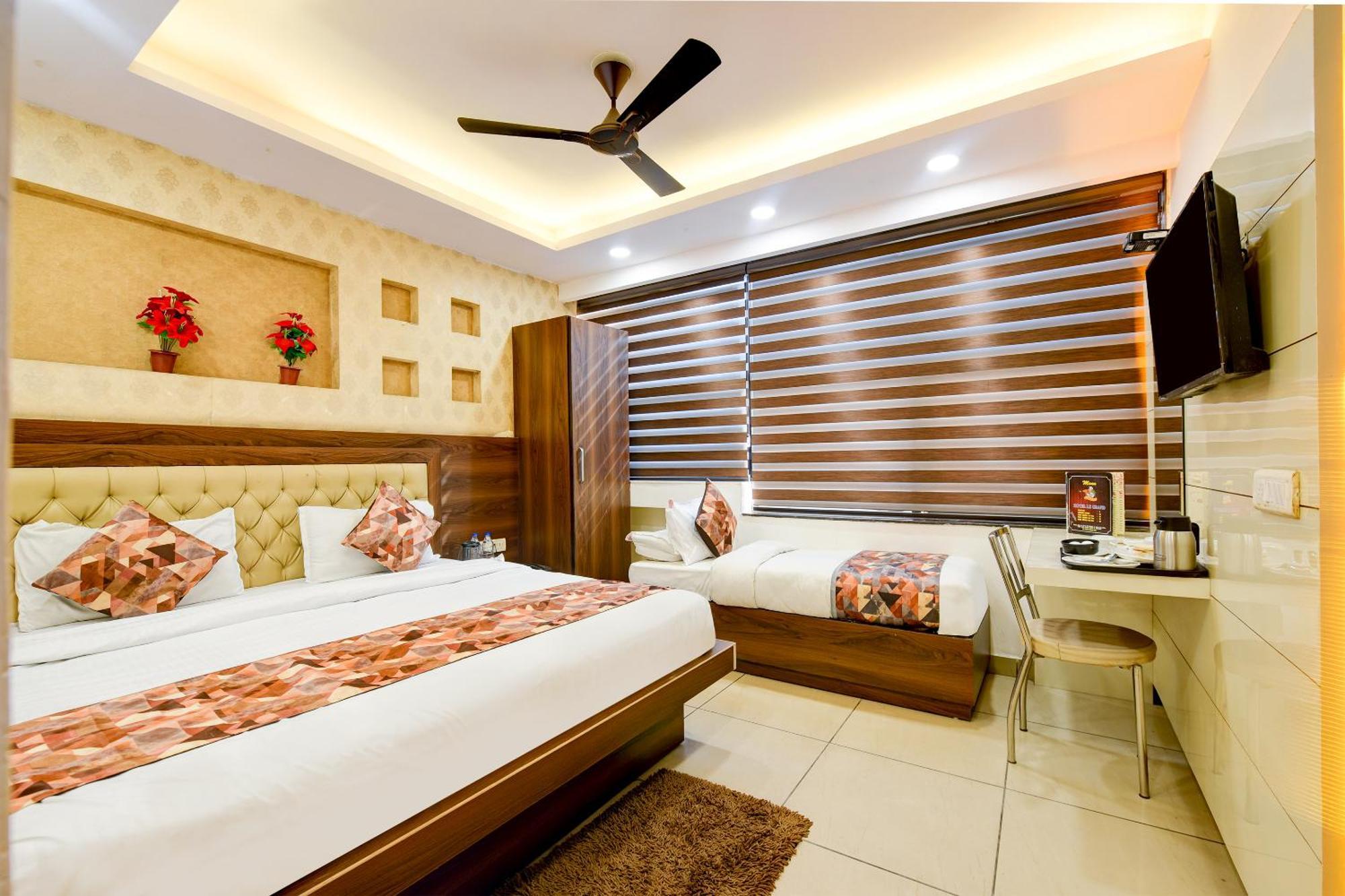 Hotel Le Grand - Walk-In From Rk Ashram Metro Station Nueva Delhi Exterior foto