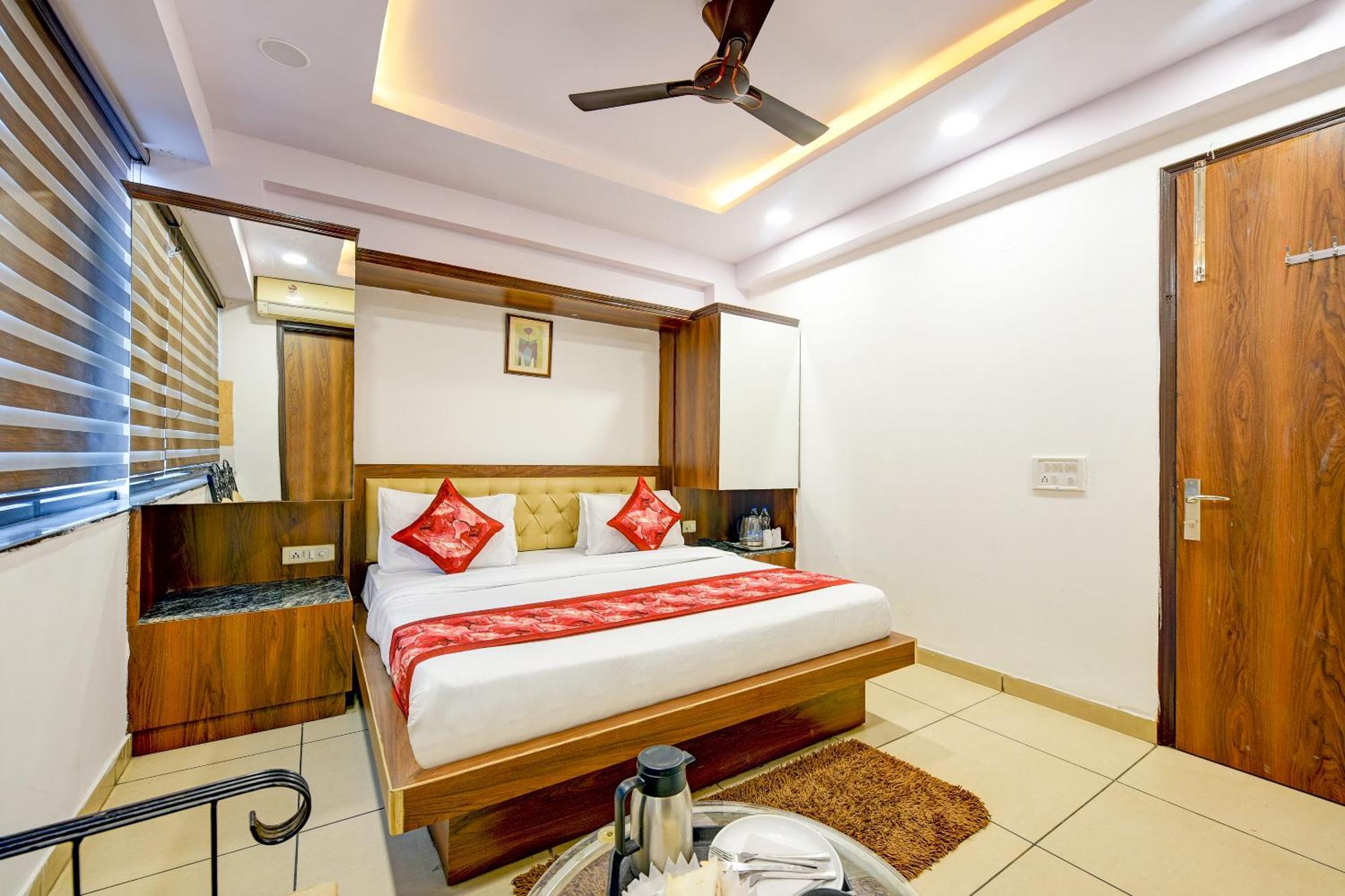 Hotel Le Grand - Walk-In From Rk Ashram Metro Station Nueva Delhi Exterior foto