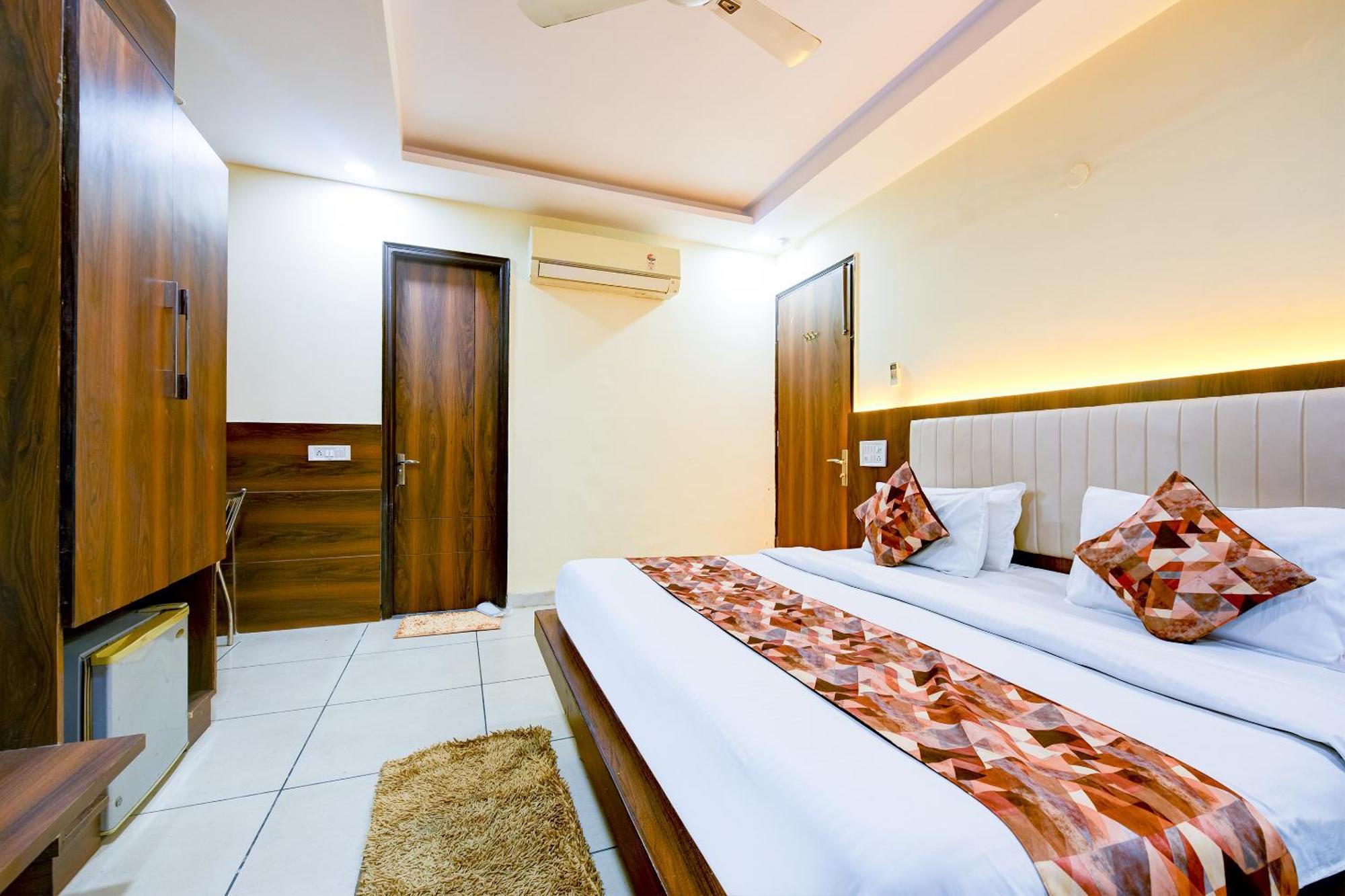 Hotel Le Grand - Walk-In From Rk Ashram Metro Station Nueva Delhi Exterior foto