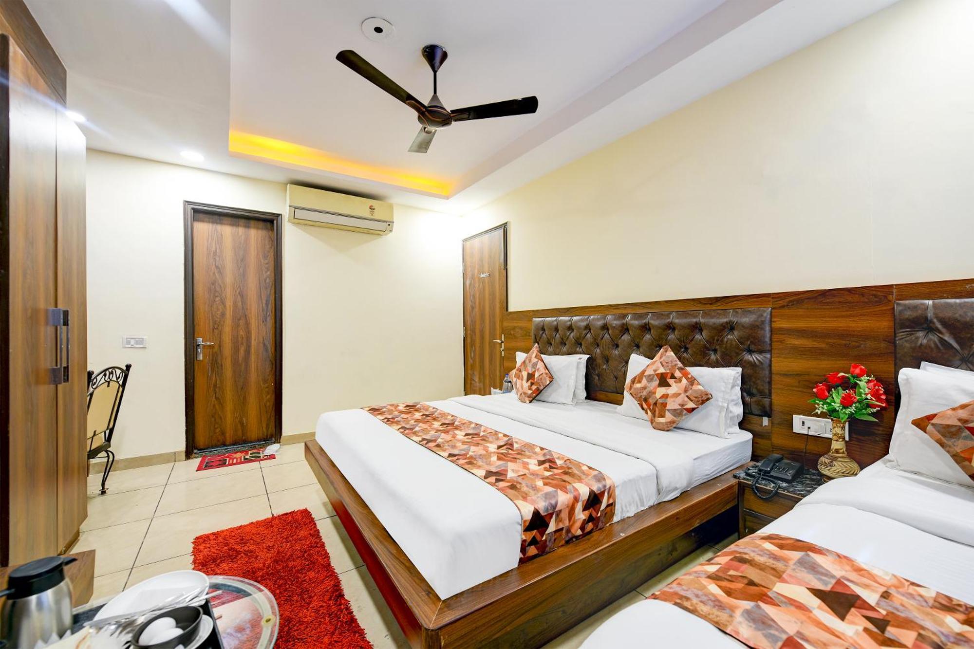 Hotel Le Grand - Walk-In From Rk Ashram Metro Station Nueva Delhi Exterior foto